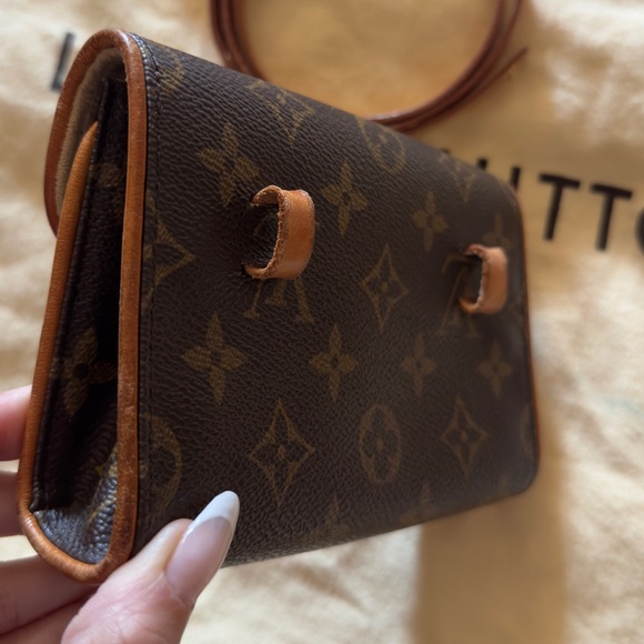 Louis Vuitton Monogram Pochette Florentine Bum Bag 25”-35” waist - Picture 3 of 12